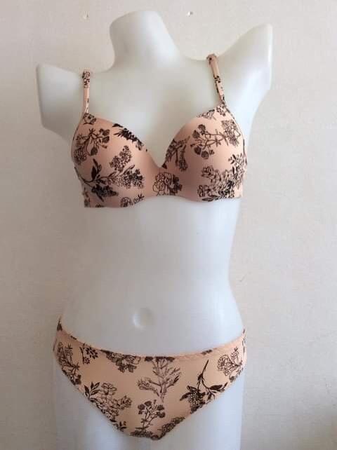triumph bra panty set