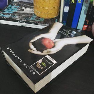 Twilight 10th Anniversary Edition with Life and Death Hard bound Preloved sale