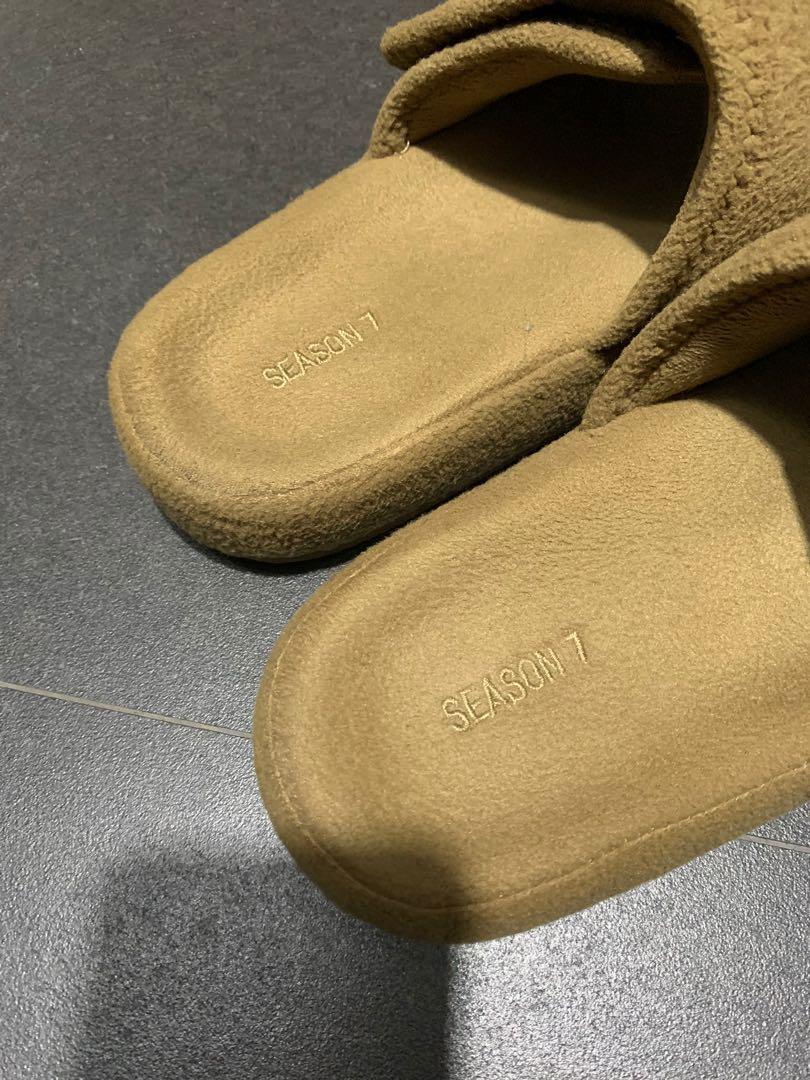 Yeezy fleece slides outlet