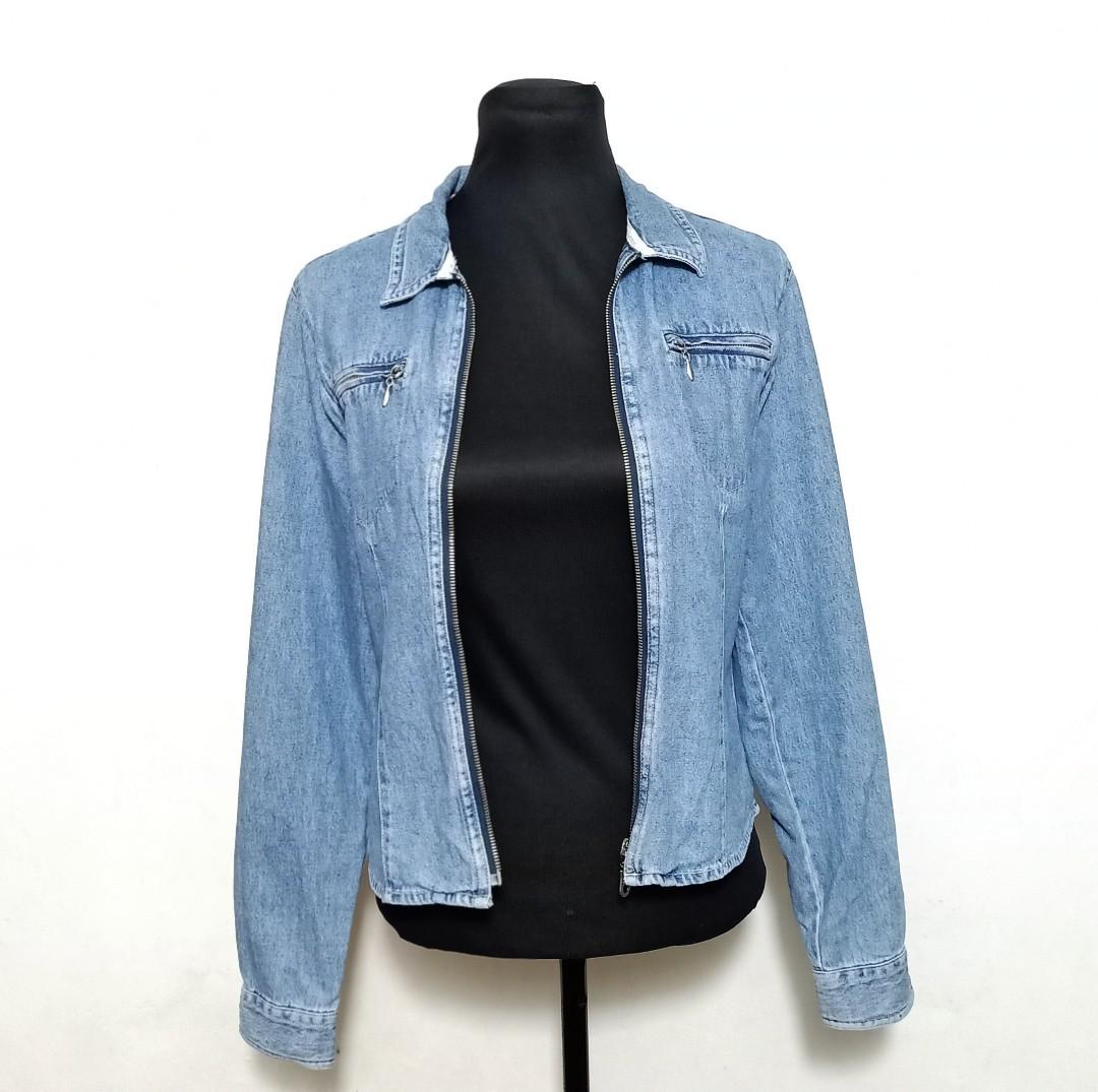denim jacket with zipper sleeves