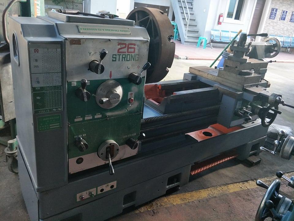 1 UNIT LATHE MACHINE 5FT, Commercial & Industrial, Industrial Equipment ...