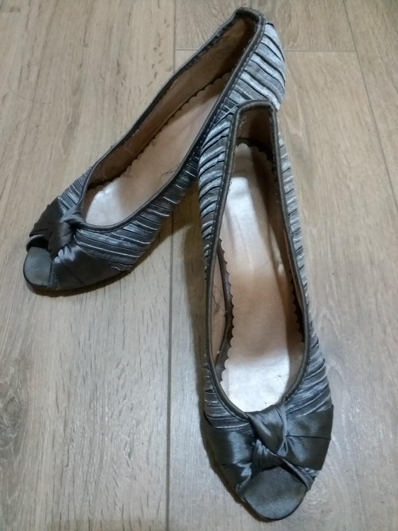 light silver heels