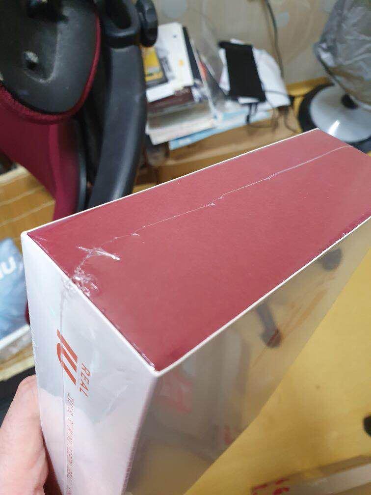代購] IU Real Special Present限量版, 興趣及遊戲, 收藏品及紀念品