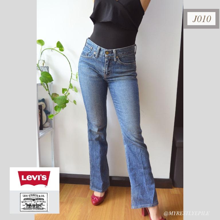 levi mid rise bootcut jeans