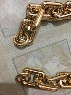 （分類：）位於 。 由 dayipda 提交（商品編號 1032987024，圖片 1）。簡介： 。
