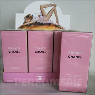 (Category: ) located in . Submitted by perfumerie_par (Listing ID 1033083507, Image 1). Description: .