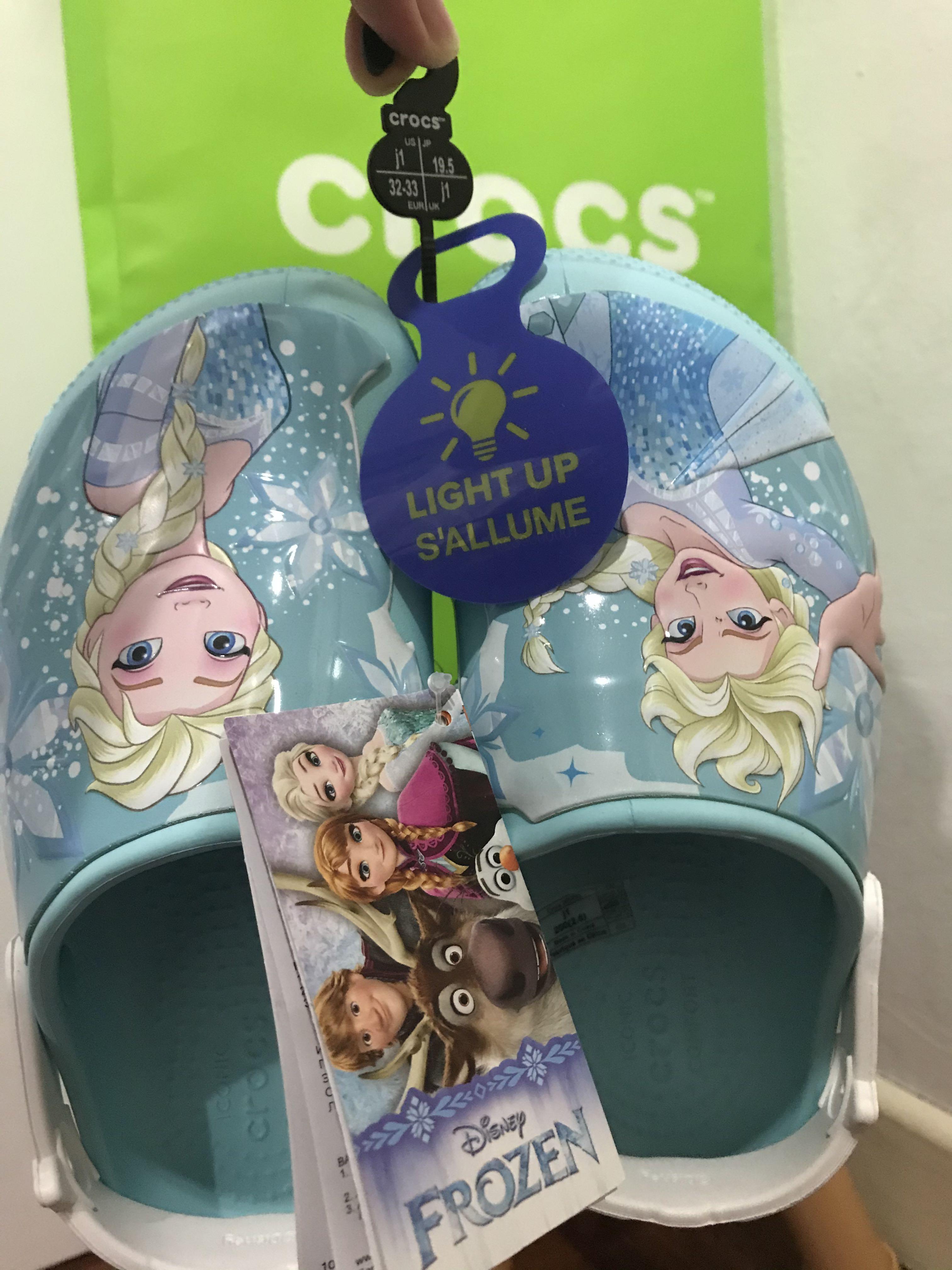 Elsa light up best sale crocs
