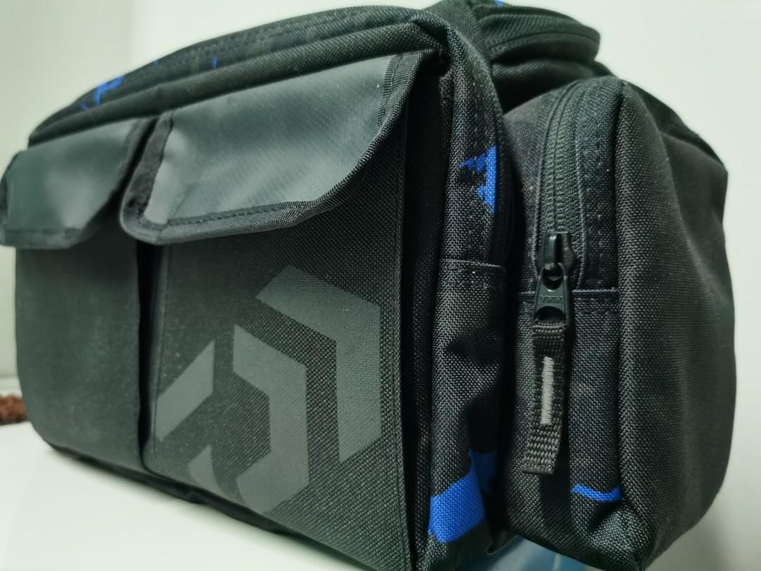daiwa hip bag