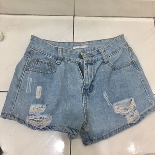 (Category: ) located in . Submitted by beyourself_02 (Listing ID 1033095569, Image 1). Description: .
