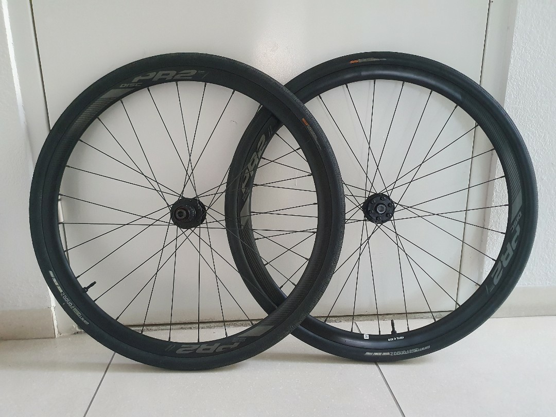 Giant PR2 700c Tubeless Ready Wheels with Gavia Fondo 2 32c tires