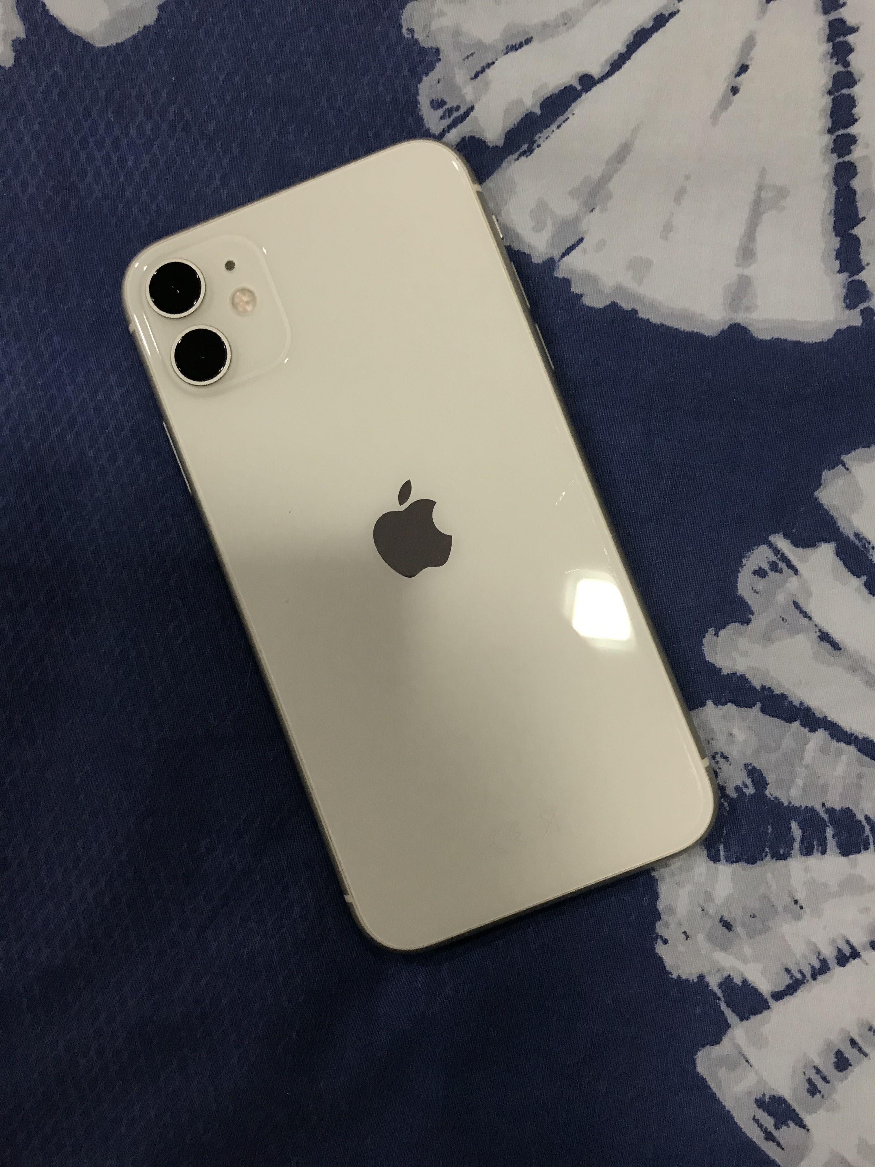 Iphone 11 White 64gb Mobile Phones Tablets Iphone Iphone 11 Series On Carousell