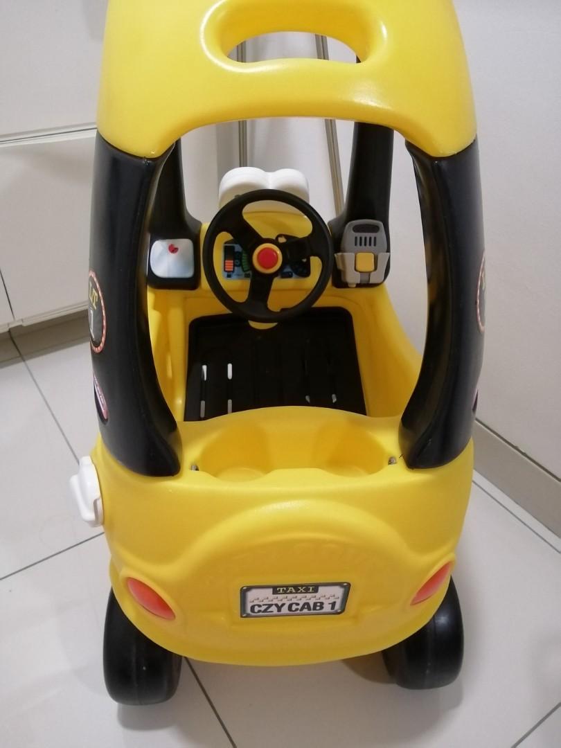 Little tikes store cozy coupe taxi