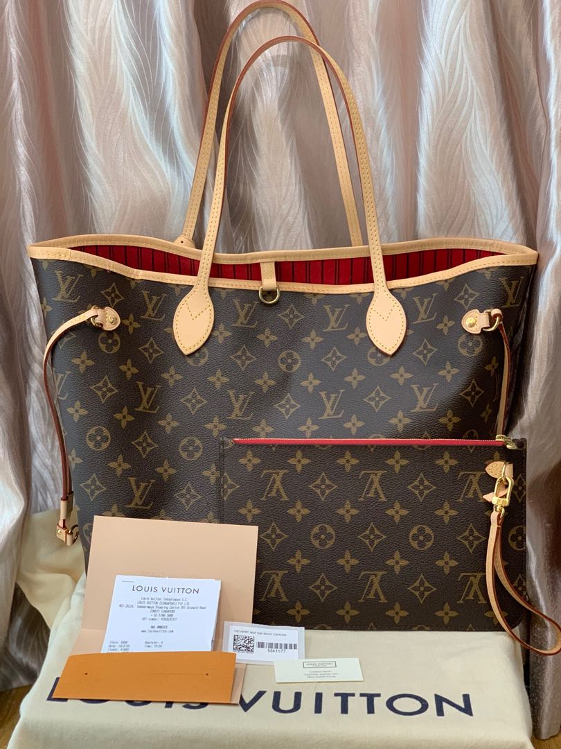 LV Neverfull MM monogram, Luxury, Bags & Wallets on Carousell