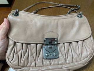 （分類：）位於 。 由 cytse 提交（商品編號 1033124408，圖片 1）。簡介： 。
