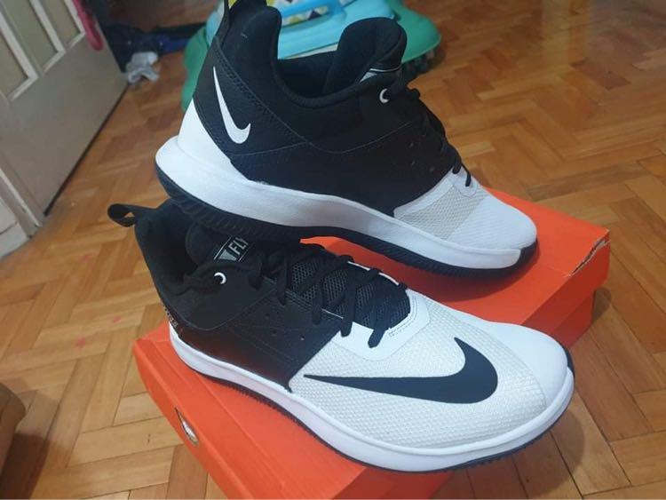 men's nike fly by low ii nubuck basketball shoes