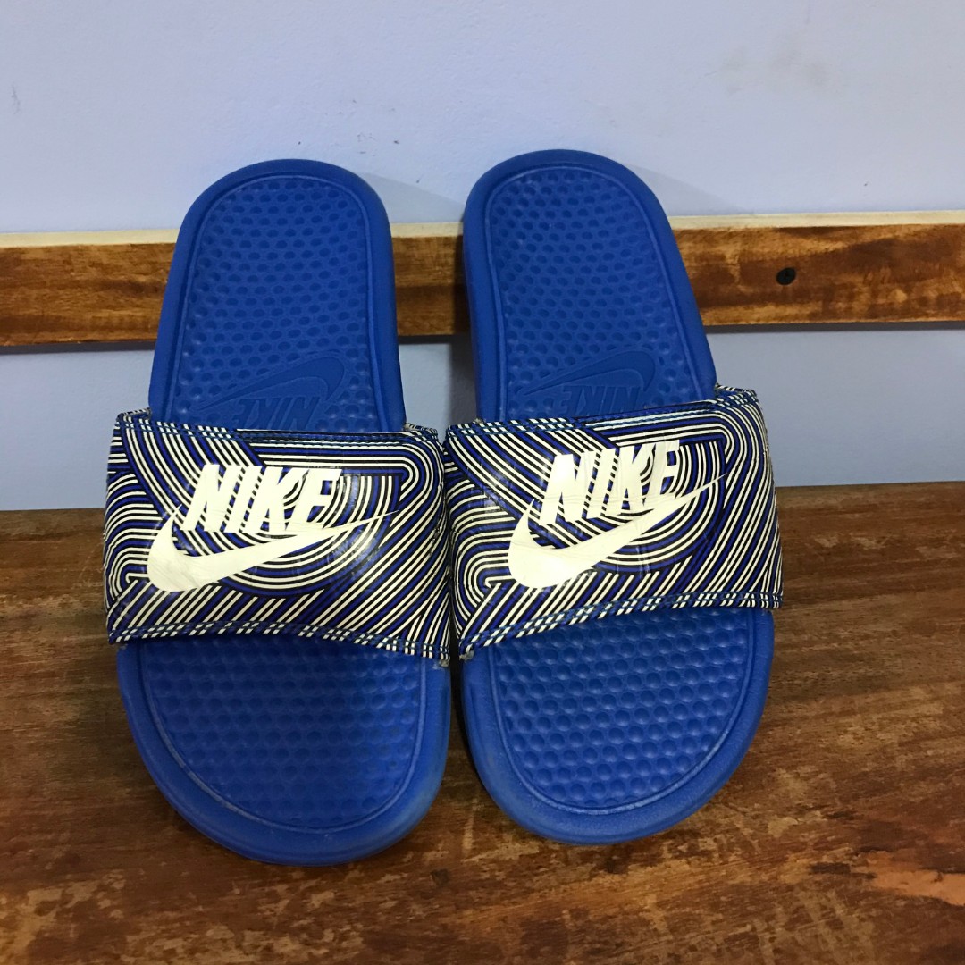 sandal slip on nike