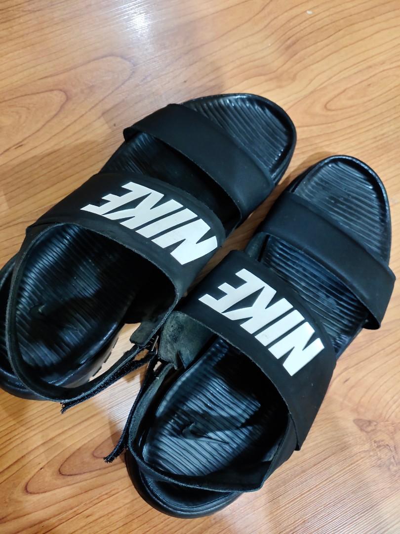 nike tanjun sandals wide