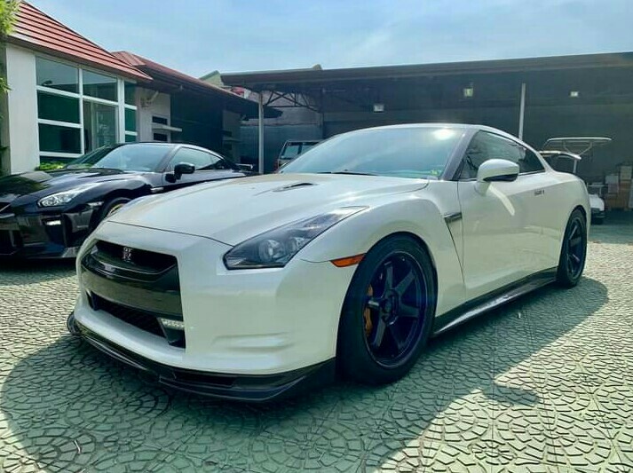 Nissan Gt R 11 Nissan Gt R Auto Cars For Sale Used Cars On Carousell