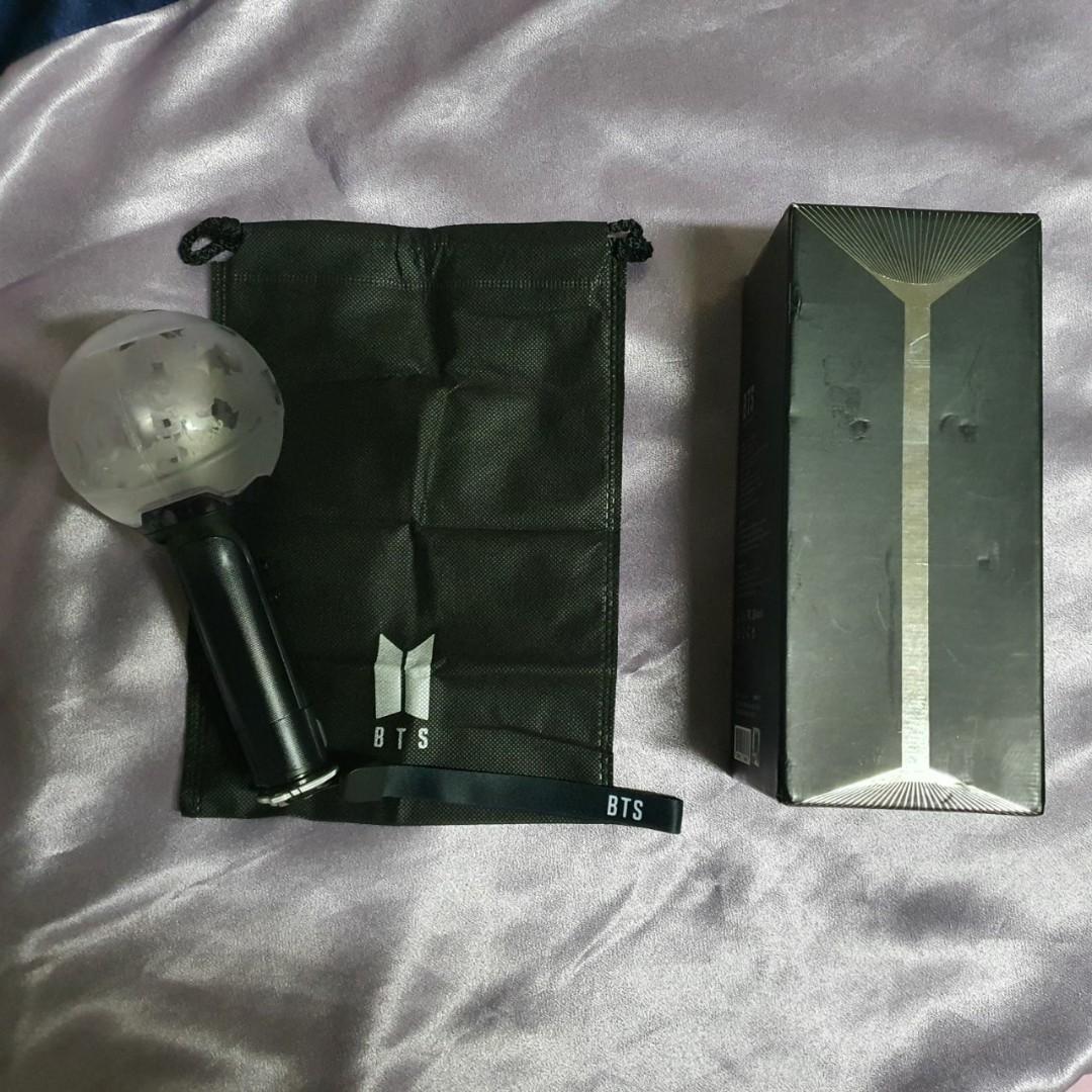 Official BTS Army Bomb Ver. 3, Hobbies & Toys, Memorabilia