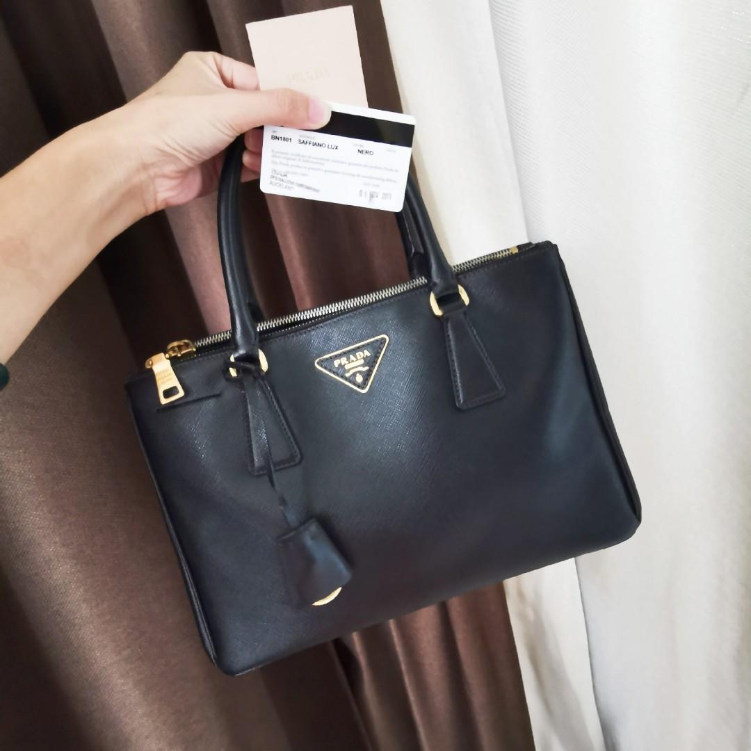 prada croissant bolsa