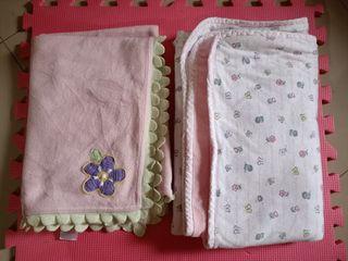 Semi comforter for baby