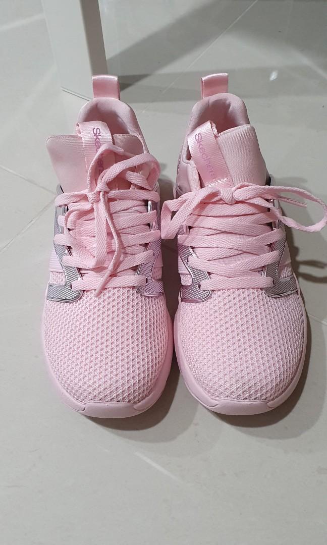 girls pink sketchers