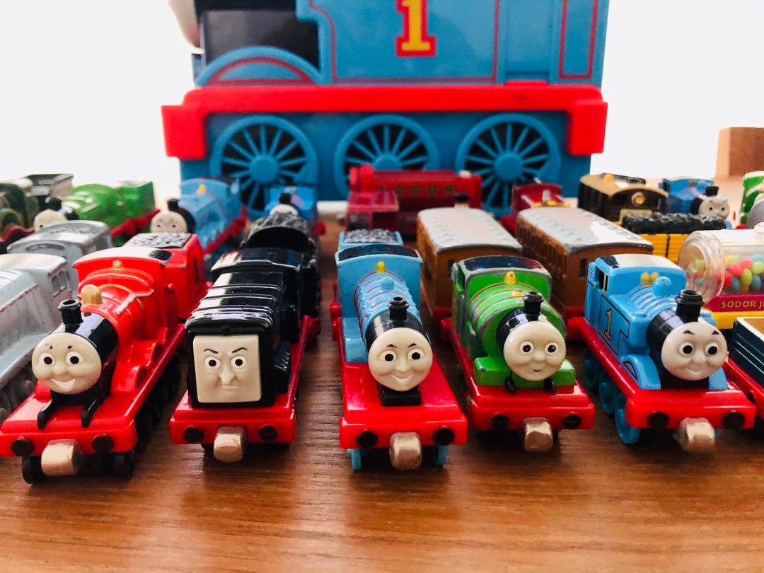 thomas the train waffle maker