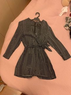 （分類：）位於 。 由 lildrizzy 提交（商品編號 1032997225，圖片 1）。簡介： 。
