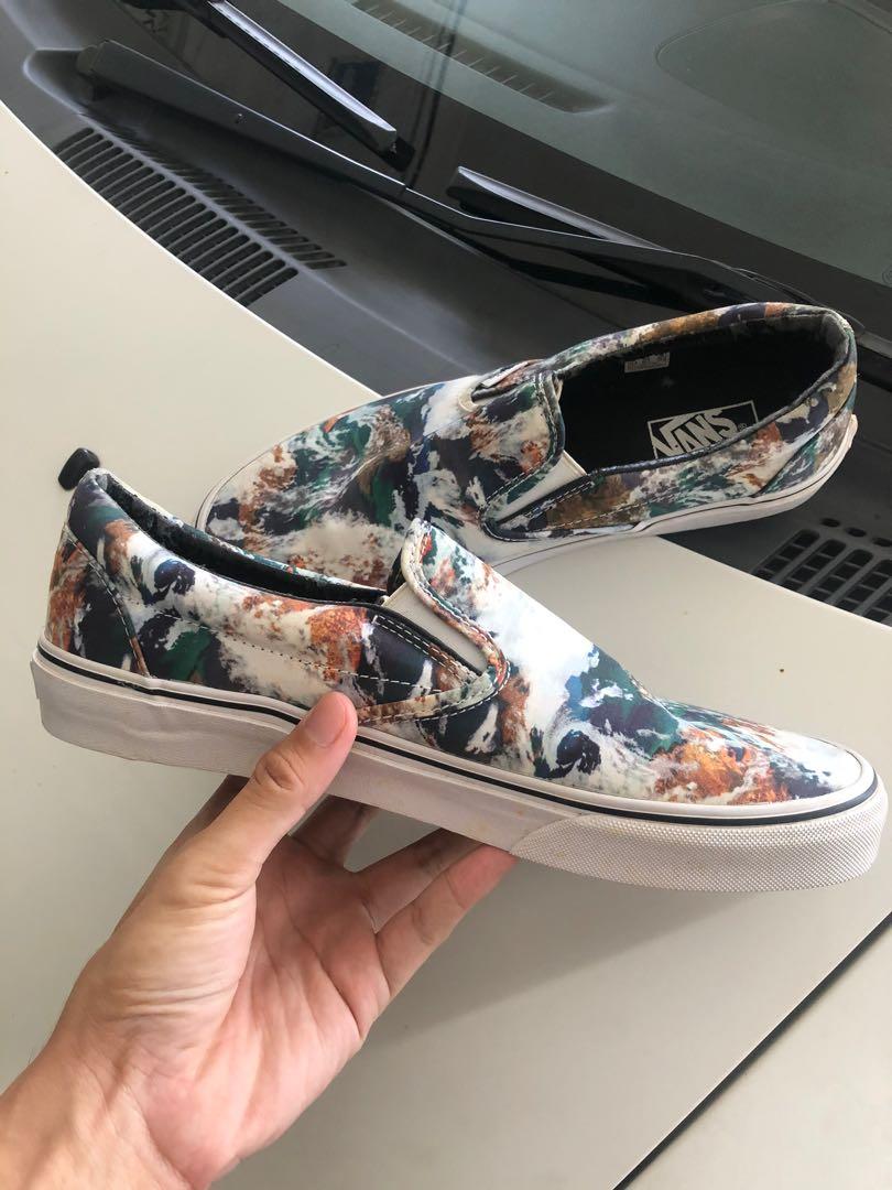 vans slip on earth