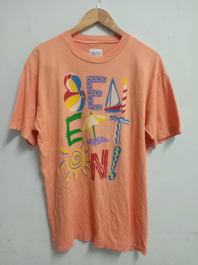 Vintage benetton shop t shirt