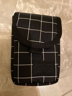 （分類：）位於 。 由 abathingape 提交（商品編號 1033299059，圖片 1）。簡介： 。