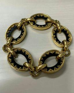 18k Yellow Gold with onyx Van CLEEF bracelet