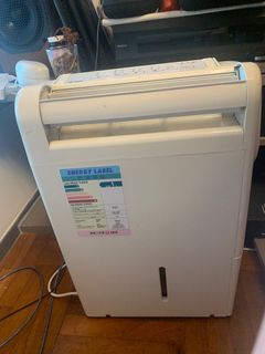 （分類：）位於 。 由 kimmy_dmo 提交（商品編號 1033271756，圖片 1）。簡介： 。