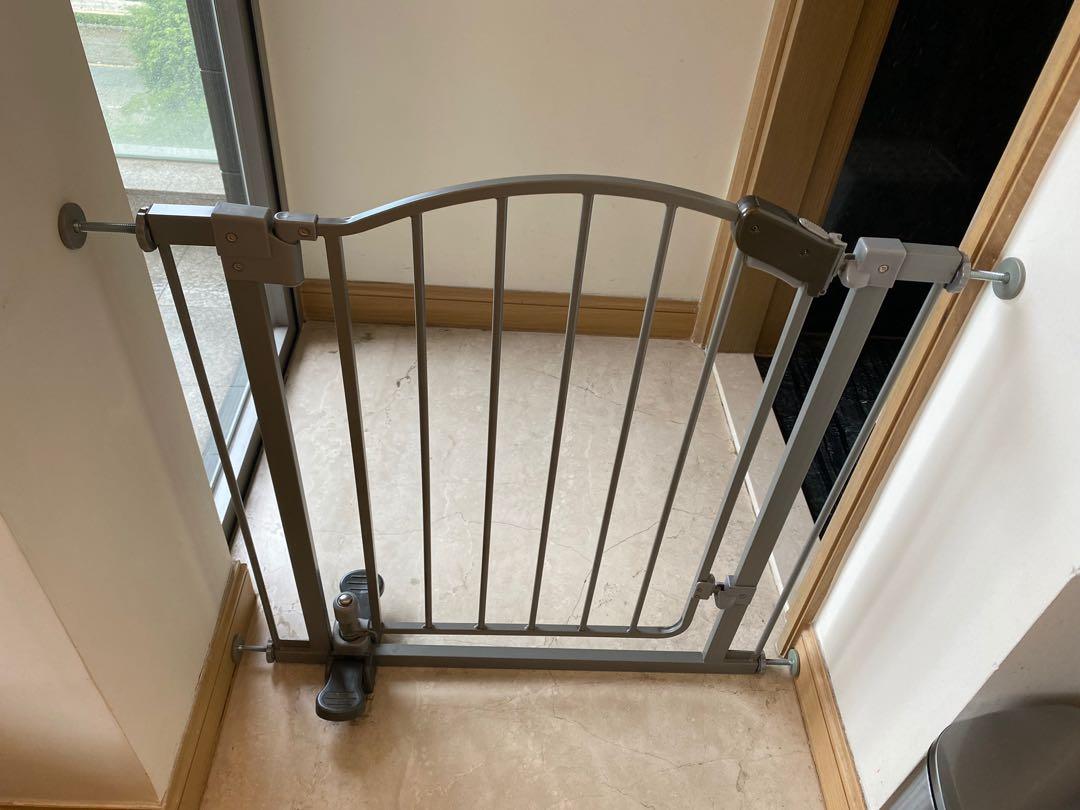 Summer infant step to cheap open gate