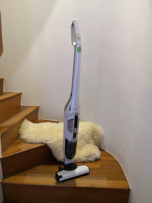 BOSCH FLEXXO SERIE 4 CORDLESS HANDSTICK VACUUM CLEANER (25.2V), TV & Home Appliances, Vacuum Cleaner & Housekeeping on