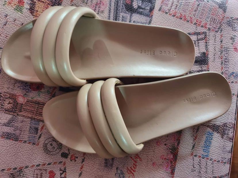Cloud bliss sandals store price