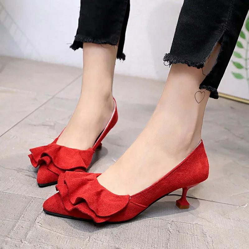 Casual shoes with clearance heels
