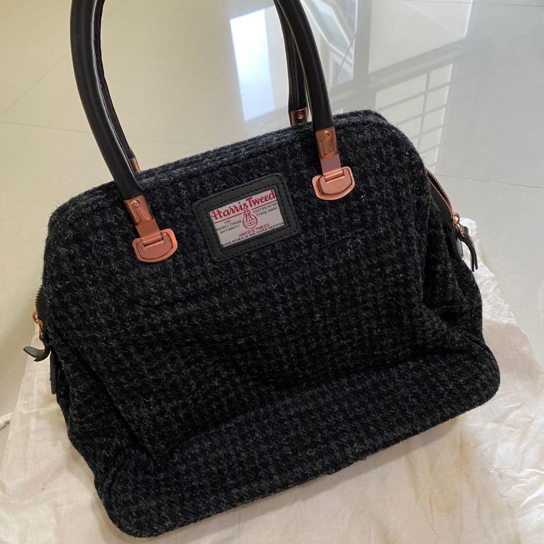 Fred Perry Rose Gold Wreath Hand Bag