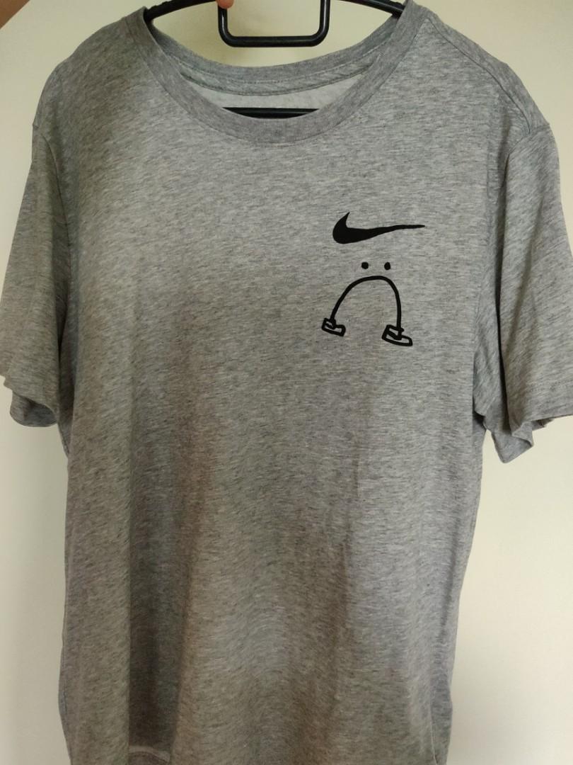 banner born Executable Grey Nike Tee I Can't Feel My Legs, Men's Fashion, Tops & Sets, Tshirts &  Polo Shirts on Carousell