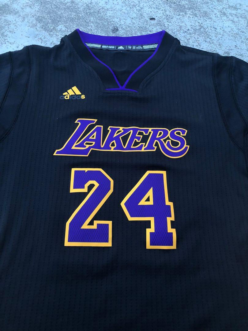 Kobe black best sale sleeve jersey