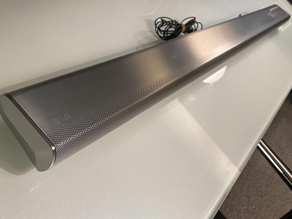 LG LAS750 Multi Room Bluetooth Wireless Soundbar