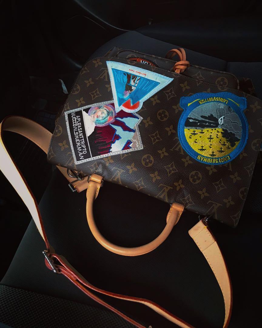 Cindy Sherman x Louis Vuitton Iconoclasts Monogram Messenger at 1stDibs  louis  vuitton cindy sherman bag, lv cindy sherman bag, cindy sherman louis vuitton  bag