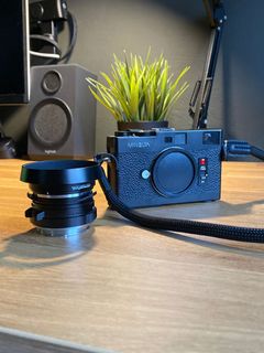 (Category: ) located in . Submitted by stopbuyingcameras (Listing ID 1033275373, Image 1). Description: .