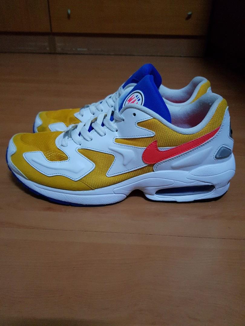 nike air max 2 light university gold