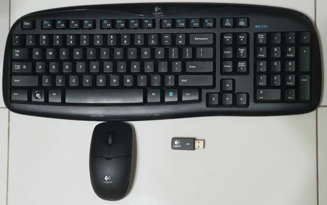 gentage fra nu af bekymre Original logitech MK250 wireless desktop mouse gaming keyboard, Computers &  Tech, Parts & Accessories, Computer Keyboard on Carousell