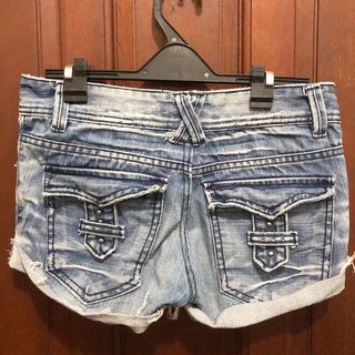 (Category: ) located in . Submitted by declutter.gia (Listing ID 1033352438, Image 1). Description: .