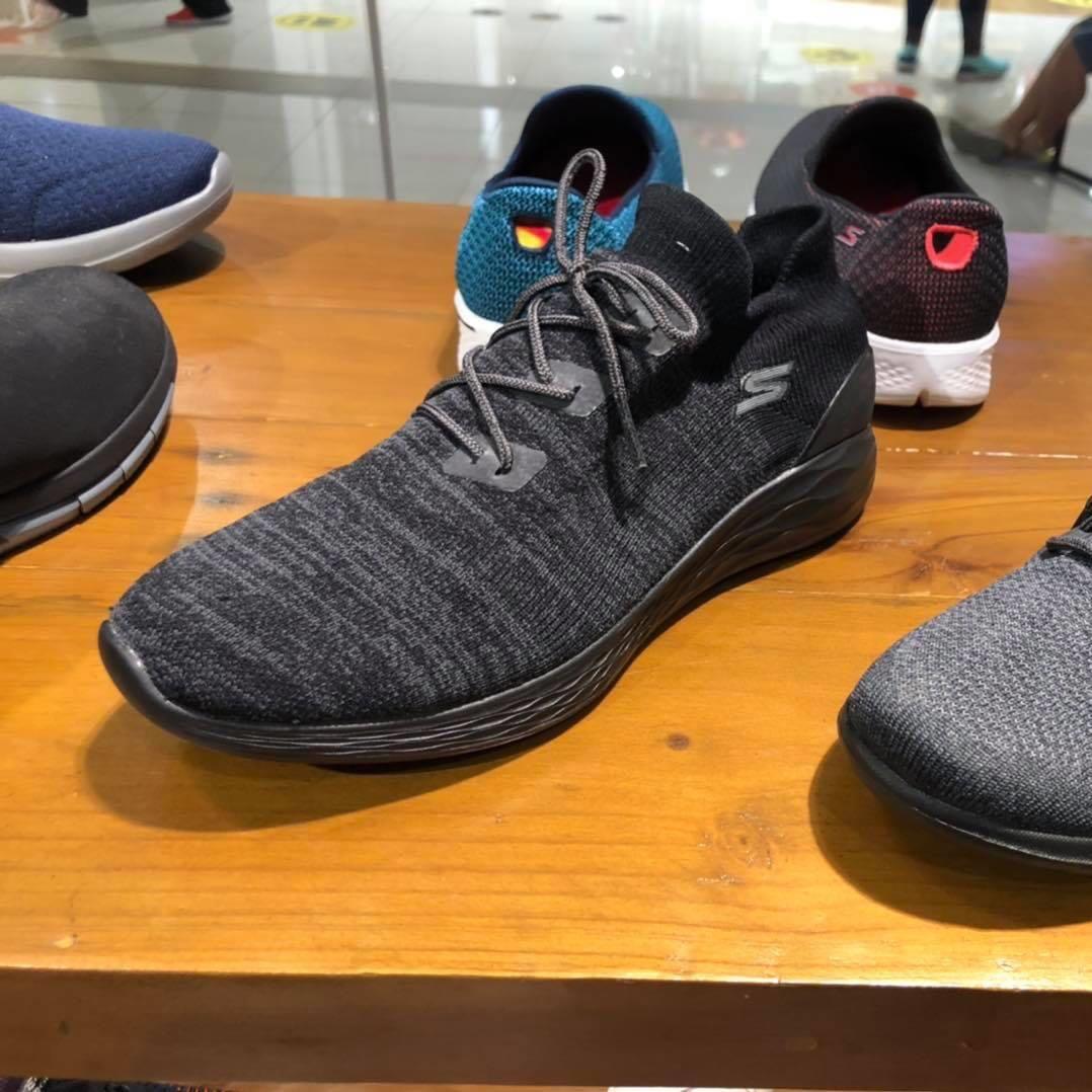 mens sketchers black