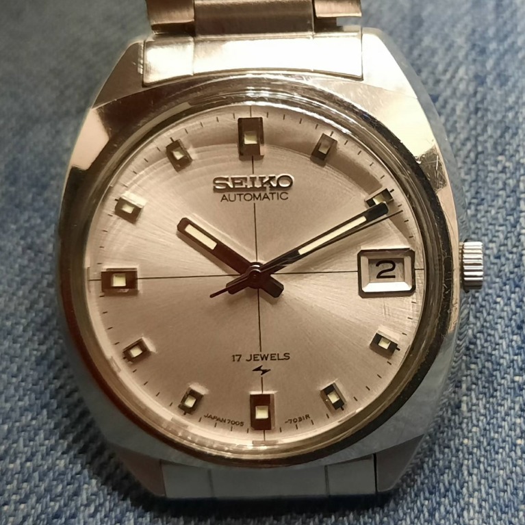 Vintage Seiko 7005-7052 17 Jewels Automatic Men's Watch, Women's Fashion,  Watches & Accessories, Watches on Carousell