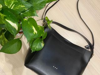 （分類：）位於 。 由 sellstuffburydad 提交（商品編號 1033585591，圖片 1）。簡介： 。