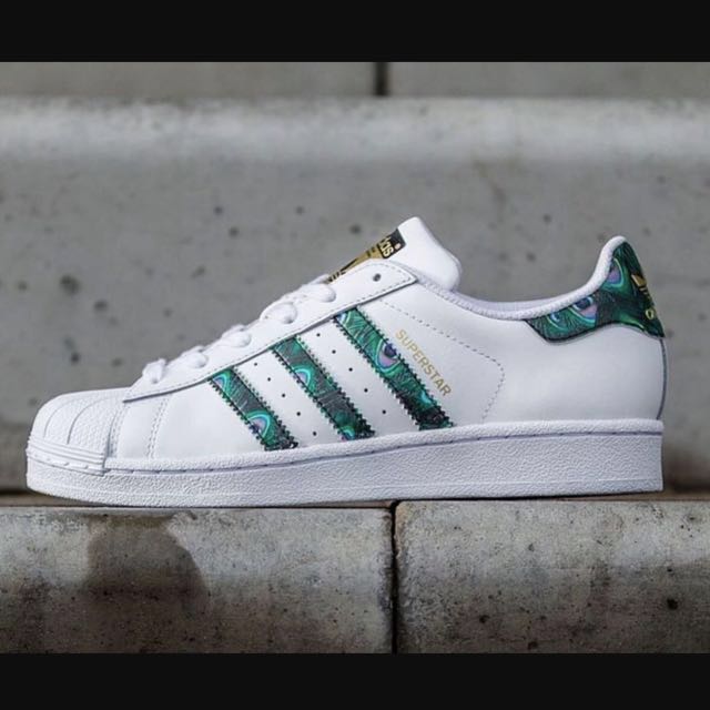 Auckland Autorizar Extremadamente importante Authentic Adidas Superstar Women Sneakers (Peacock edition), Women's  Fashion, Footwear, Sneakers on Carousell